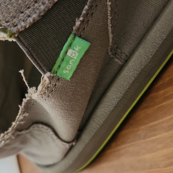 Sanuk slip on shoes Mens 10 - Picture 2 of 8